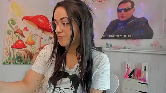 LovelyAzucena online show from 10-10-25, 02:40