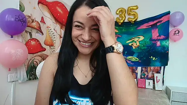 Snapshot of LovelyAzucena chatting on 05-01-26, 02:44 LovelyAzucena online show from 05-01-26, 02:44