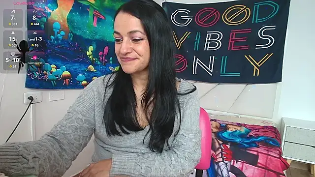 LovelyAzucena online show from 03-18-26, 02:08