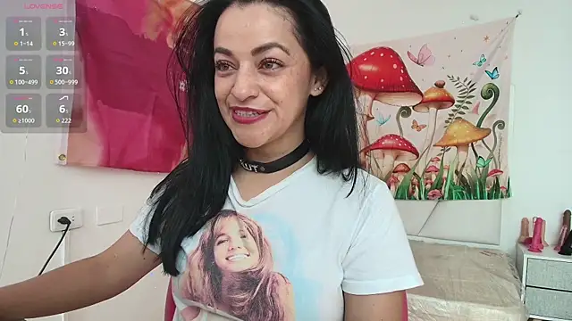 LovelyAzucena online show from 03-21-26, 02:21