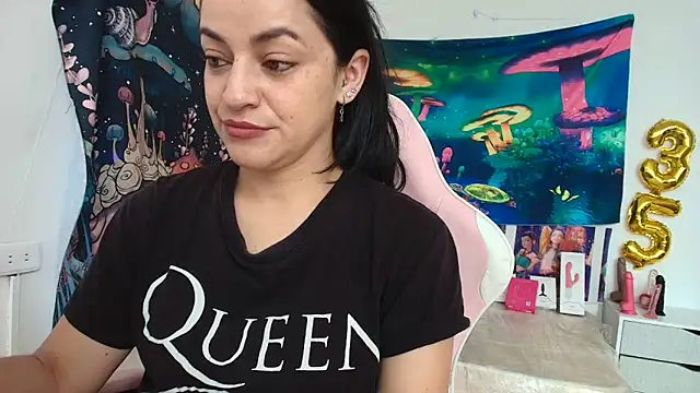 Snapshot of LovelyAzucena chatting on 05-23-26, 02:49 LovelyAzucena online show from 05-23-26, 02:49