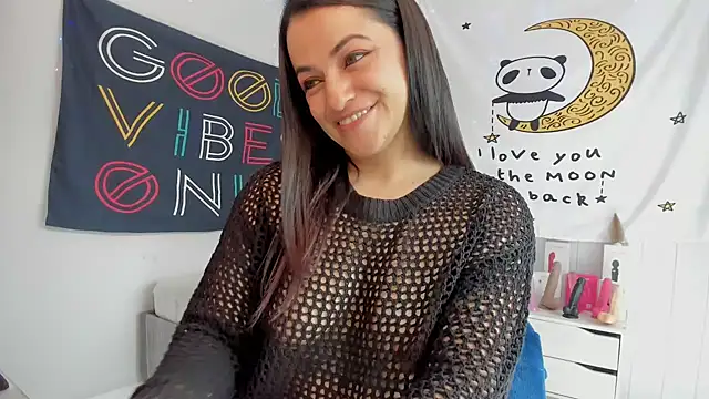 LovelyAzucena online show from 11-04-25, 02:43