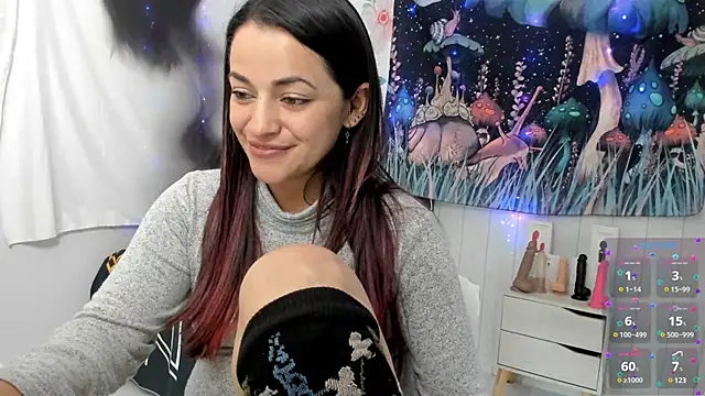 LovelyAzucena online show from 02-18-25, 06:04