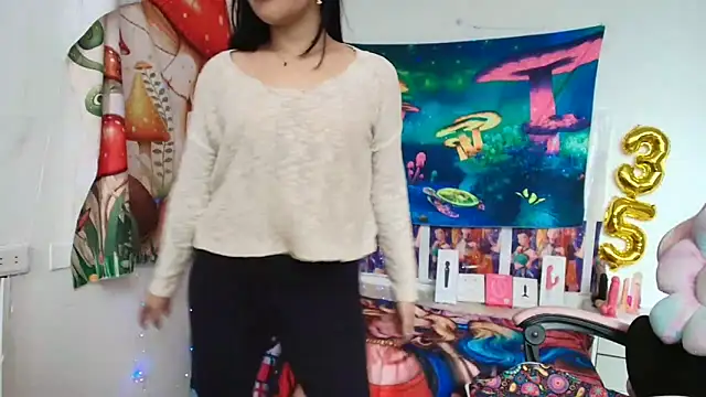 Snapshot of LovelyAzucena chatting on 05-26-26, 02:37 LovelyAzucena online show from 05-26-26, 02:37