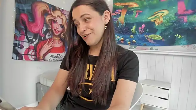 LovelyAzucena online show from 12-05-25, 04:16