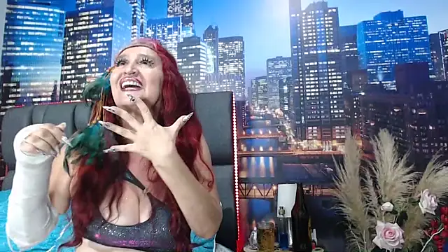 Lucy mature8 online show from 04-22-26, 09:43