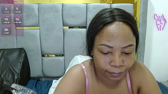Snapshot of Cholatin chatting on 09-26-25, 01:40 Cholatin online show from 09-26-25, 01:40