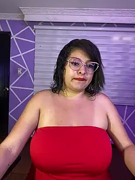 Snapshot of MiiaaJoness chatting on 06-22-26, 04:26 MiiaaJoness online show from 06-22-26, 04:26