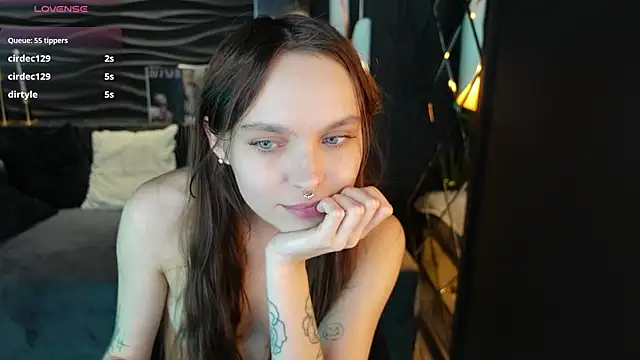 ChloeSunny online show from 05-17-26, 06:19