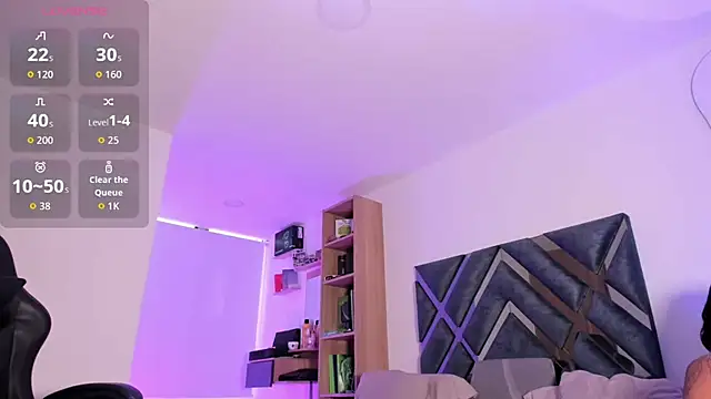 Nicolle alexandra online show from 04-18-26, 06:21