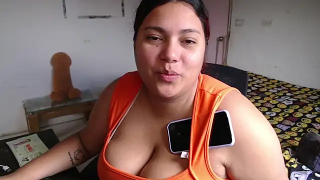girl milk2 online show from 05-01-26, 02:33