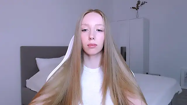 Luna insniity online show from 11-11-25, 08:14