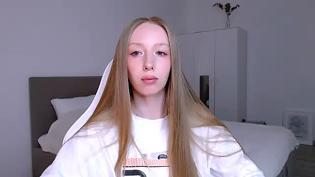 Luna insniity online show from 01-06-26, 09:19