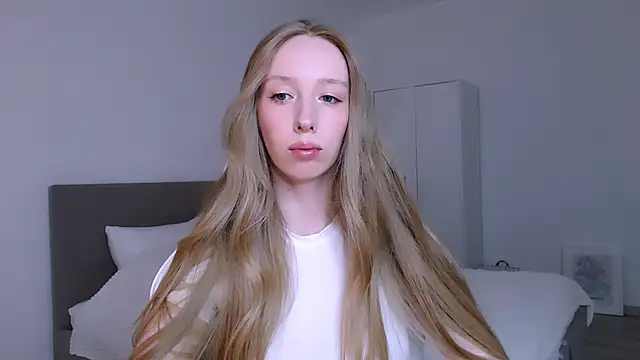 Luna insniity online show from 03-06-26, 09:21