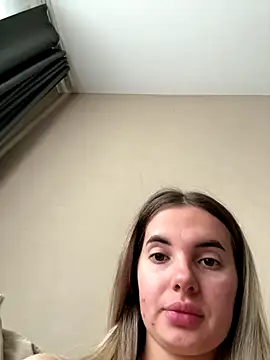 Donna Evans online show from 10-04-25, 02:13