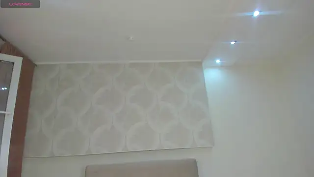 Snapshot of Donna_Evans chatting on 06-17-26, 11:58 Donna Evans online show from 06-17-26, 11:58
