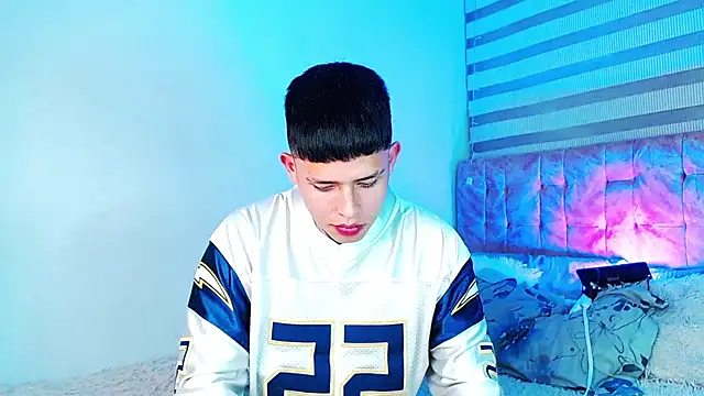  justinmoon2 online show from 07-22-26, 05:53