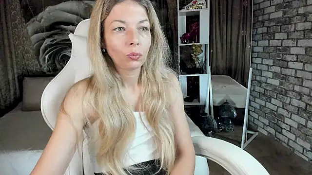 Eva Melow online show from 04-19-26, 12:39