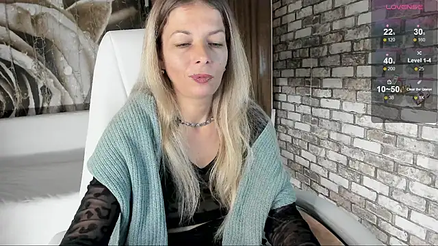 Eva Melow online show from 09-28-25, 02:13