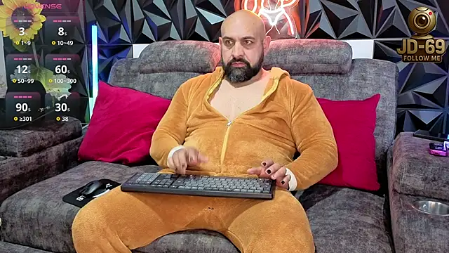 Snapshot of JD-69 chatting on 09-18-25, 08:12 JD-69 online show from 09-18-25, 08:12