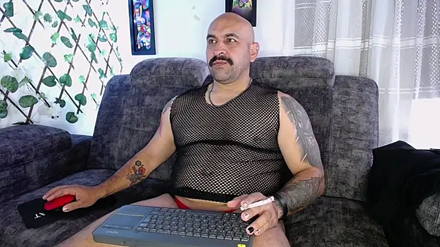 Snapshot of JD-69 chatting on 01-25-25, 04:57 JD-69 online show from 01-25-25, 04:57