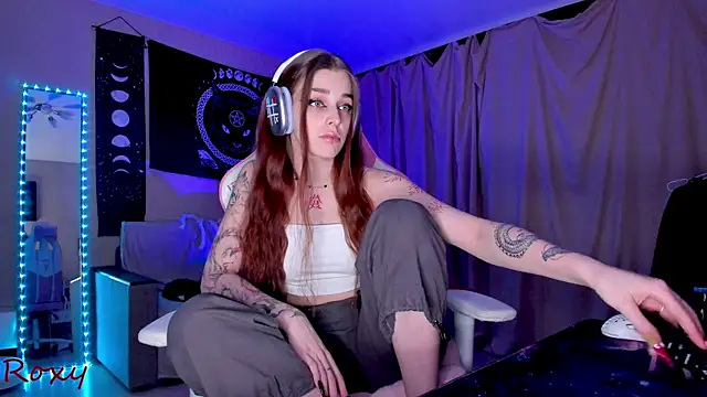 Snapshot of wet_dream_ chatting on 01-30-25, 01:33 wet dream online show from 01-30-25, 01:33