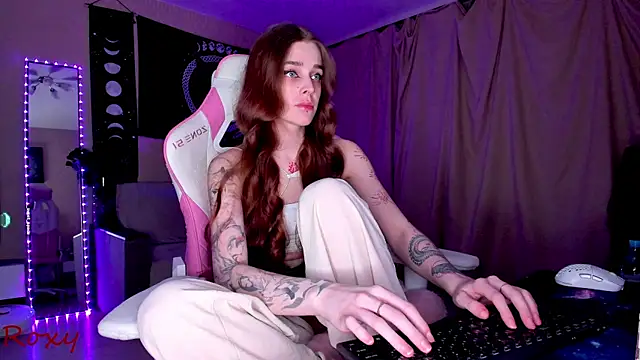 Snapshot of wet_dream_ chatting on 03-11-25, 03:36 wet dream online show from 03-11-25, 03:36