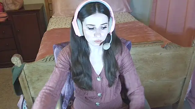 alisonfields online show from 03-06-26, 01:39