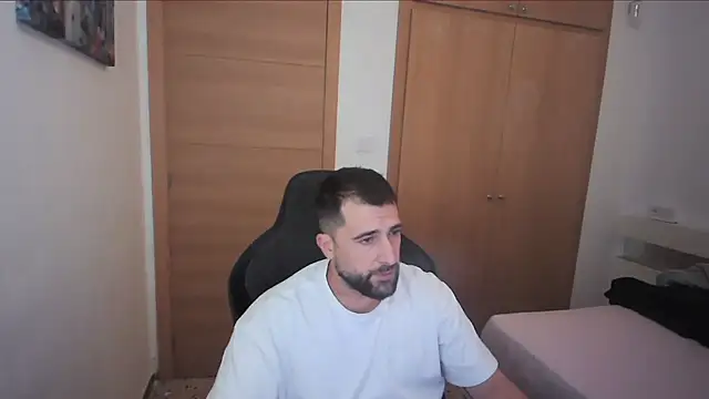 Snapshot of alex877x chatting on 11-20-25, 01:45 alex877x online show from 11-20-25, 01:45