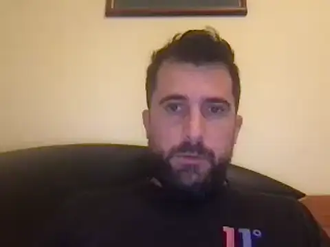 Snapshot of alex877x chatting on 01-29-25, 10:58 alex877x online show from 01-29-25, 10:58