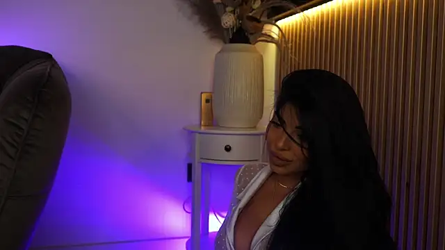 Snapshot of KimyBroox chatting on 09-12-25, 06:29 KimyBroox online show from 09-12-25, 06:29