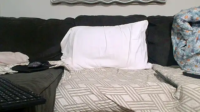 Snapshot of Badcuzwefun187 chatting on 04-30-26, 05:53 Badcuzwefun187 online show from 04-30-26, 05:53