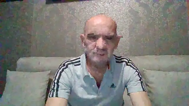 Snapshot of skorpibg65 chatting on 02-12-26, 03:12 skorpibg65 online show from 02-12-26, 03:12