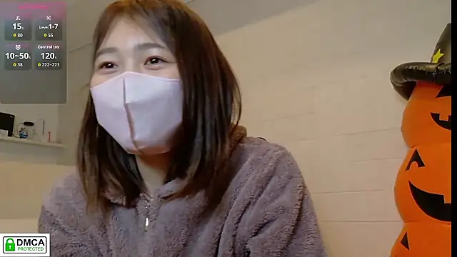 SUZU  online show from 10-25-25, 03:12