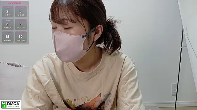 Snapshot of SUZU_ chatting on 07-21-26, 11:33 SUZU online show from 07-21-26, 11:33