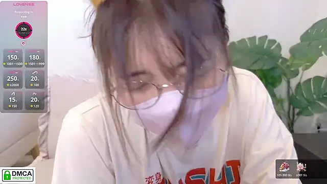 Snapshot of SUZU_ chatting on 05-29-26, 09:43 SUZU online show from 05-29-26, 09:43