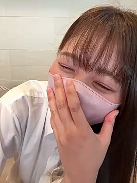 Snapshot of SUZU_ chatting on 06-03-26, 06:47 SUZU online show from 06-03-26, 06:47