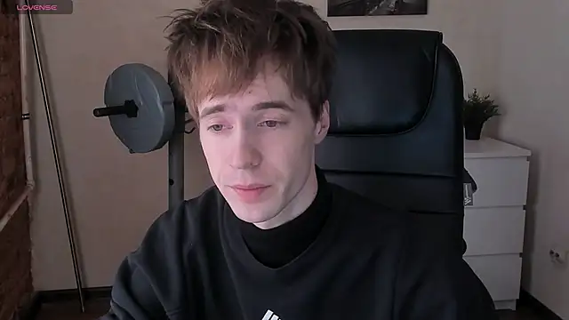 Snapshot of _tokyo_ghoul chatting on 02-01-25, 10:15  tokyo ghoul online show from 02-01-25, 10:15