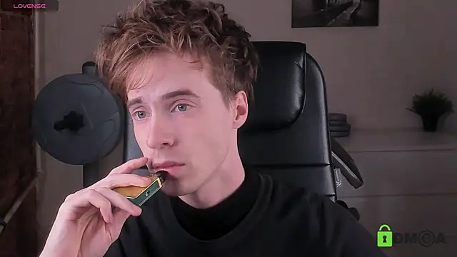 Snapshot of _tokyo_ghoul chatting on 10-11-25, 05:08  tokyo ghoul online show from 10-11-25, 05:08