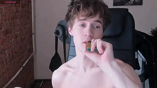 Snapshot of _tokyo_ghoul chatting on 02-28-25, 10:20  tokyo ghoul online show from 02-28-25, 10:20