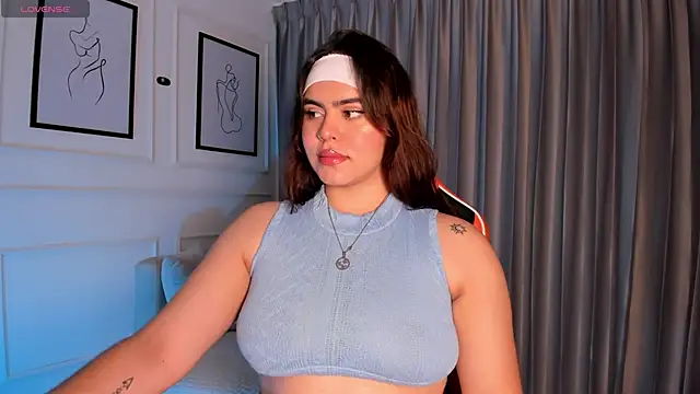 veronica185 online show from 11-15-25, 03:21