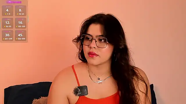 Snapshot of veronica185 chatting on 04-30-26, 11:20 veronica185 online show from 04-30-26, 11:20