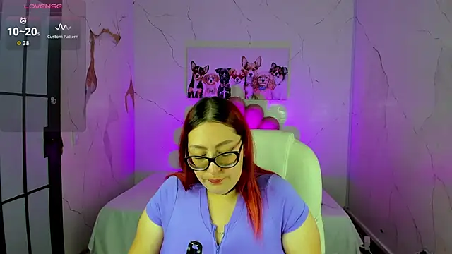 NiickyJones online show from 12-21-25, 04:58