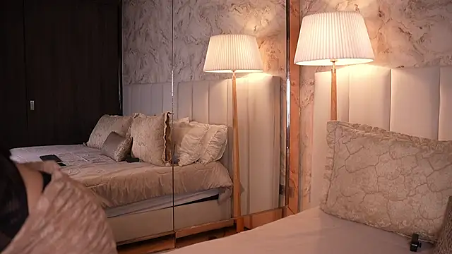 Rosalie vega online show from 03-25-26, 12:33