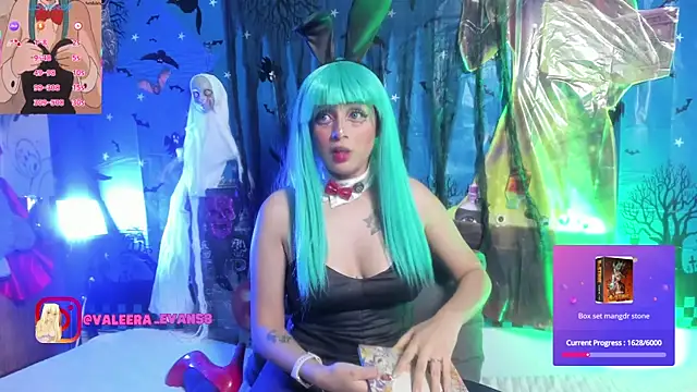 Snapshot of Valeera_Evans8 chatting on 10-25-25, 11:38 Valeera Evans8 online show from 10-25-25, 11:38