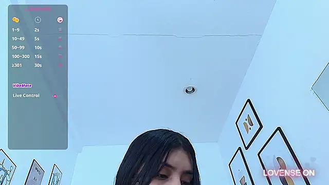 littlee emilyy  online show from 12-15-24, 06:48