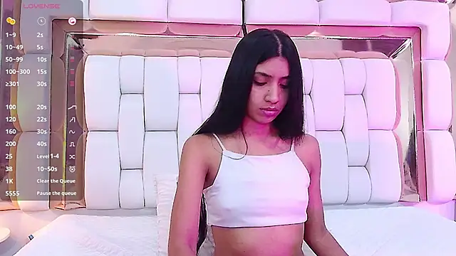 littlee emilyy  online show from 02-27-25, 03:08