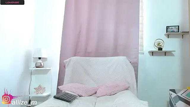 aliicee m online show from 02-11-26, 06:41