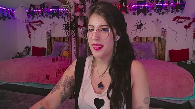 azahar  ziiz online show from 10-31-25, 05:42