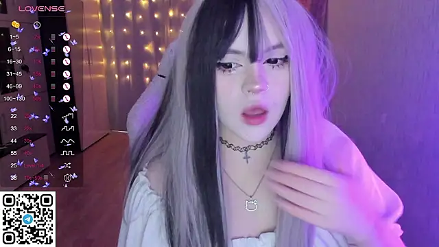 SelenaCute online show from 03-06-26, 05:57